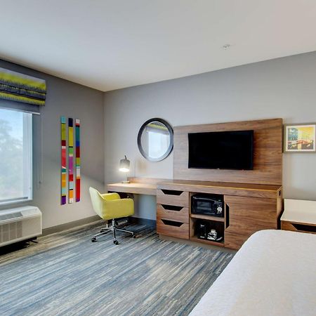 Hampton Inn & Suites Portland West Экстерьер фото