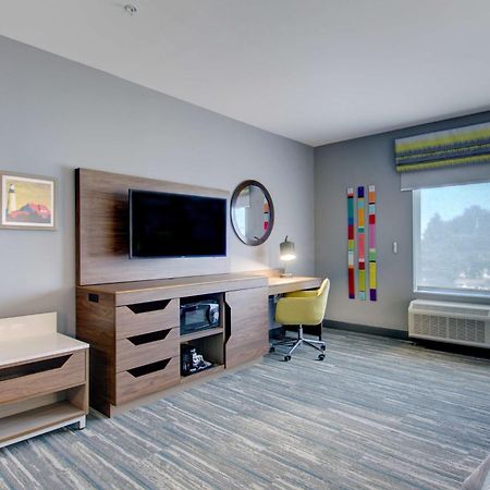 Hampton Inn & Suites Portland West Экстерьер фото
