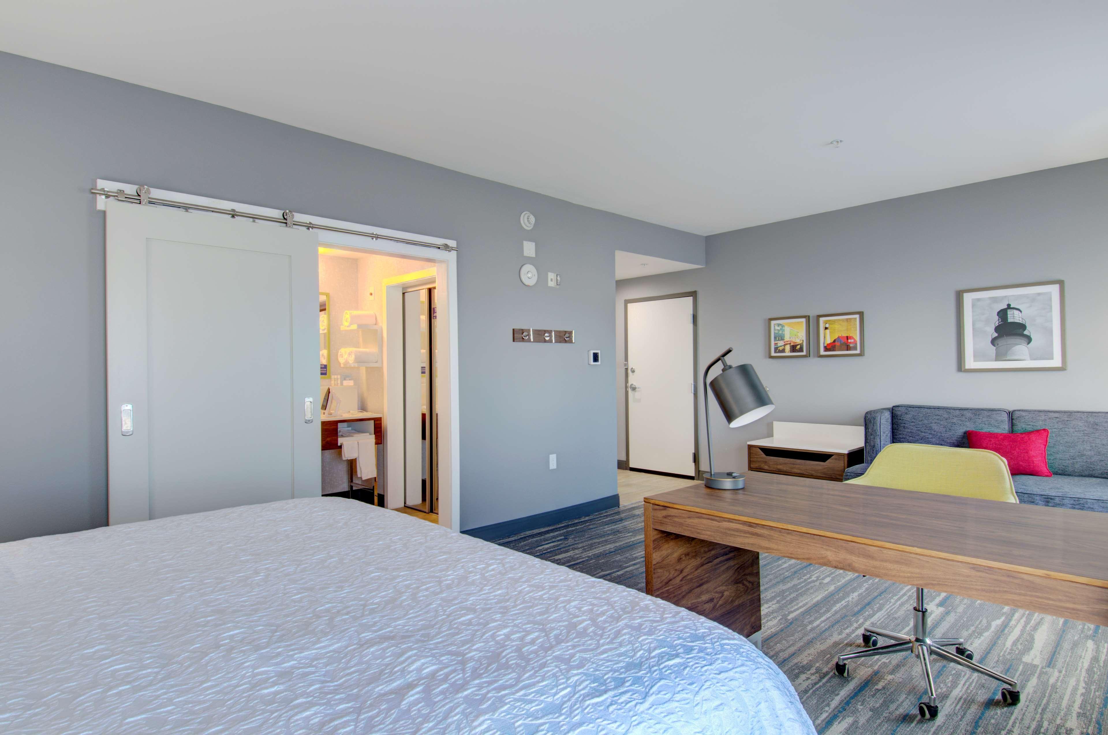 Hampton Inn & Suites Portland West Экстерьер фото