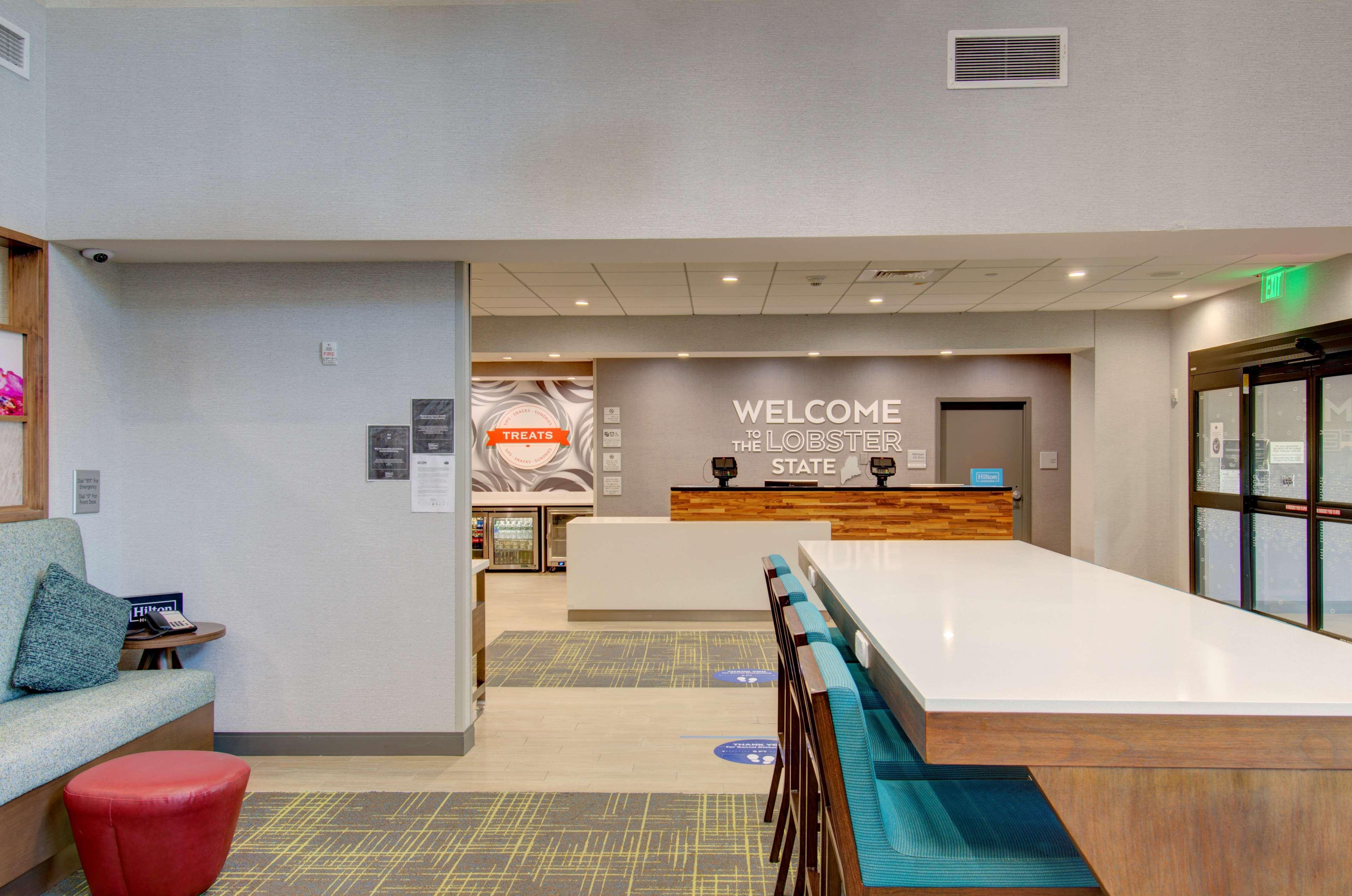 Hampton Inn & Suites Portland West Экстерьер фото