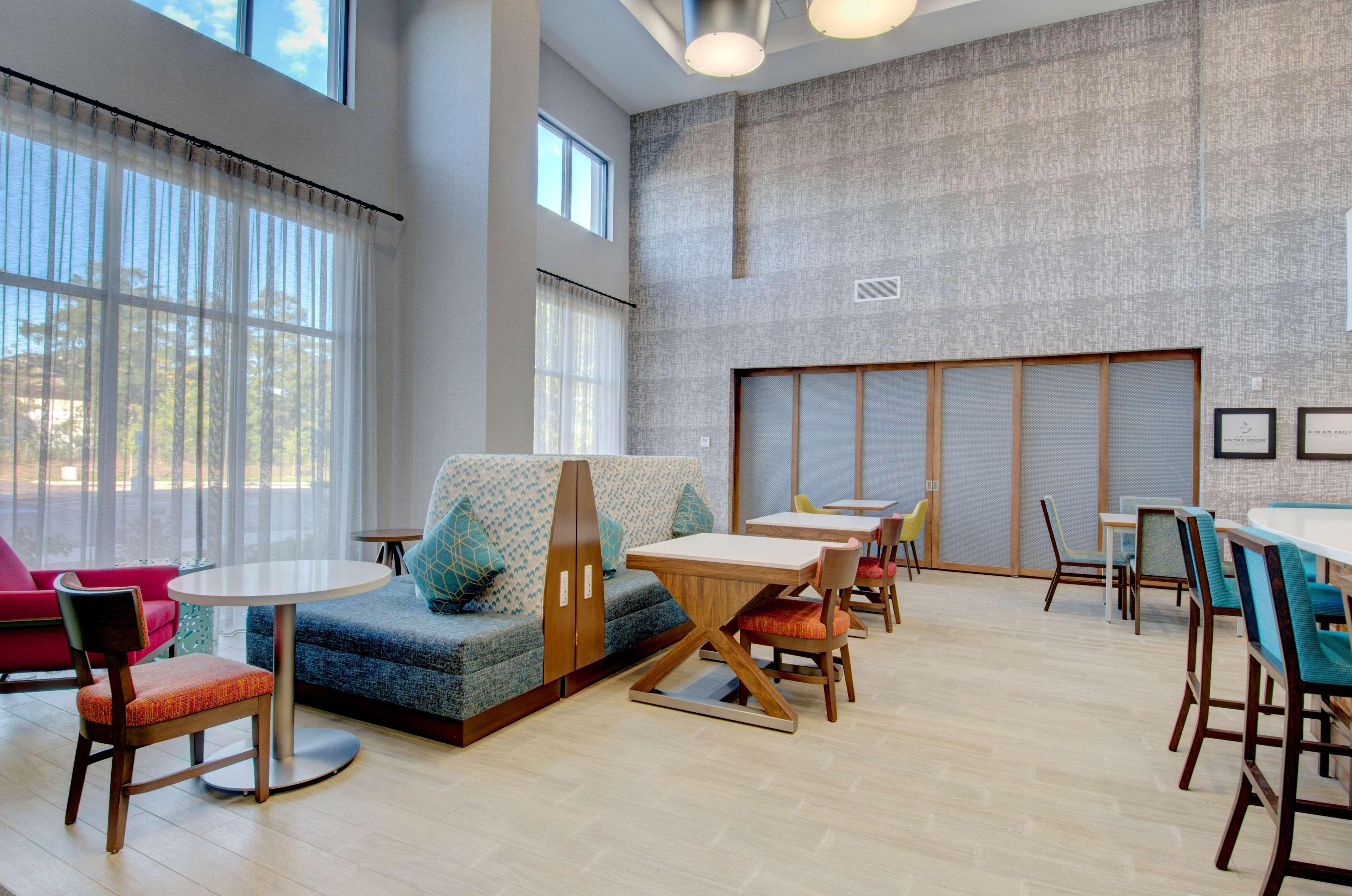Hampton Inn & Suites Portland West Экстерьер фото