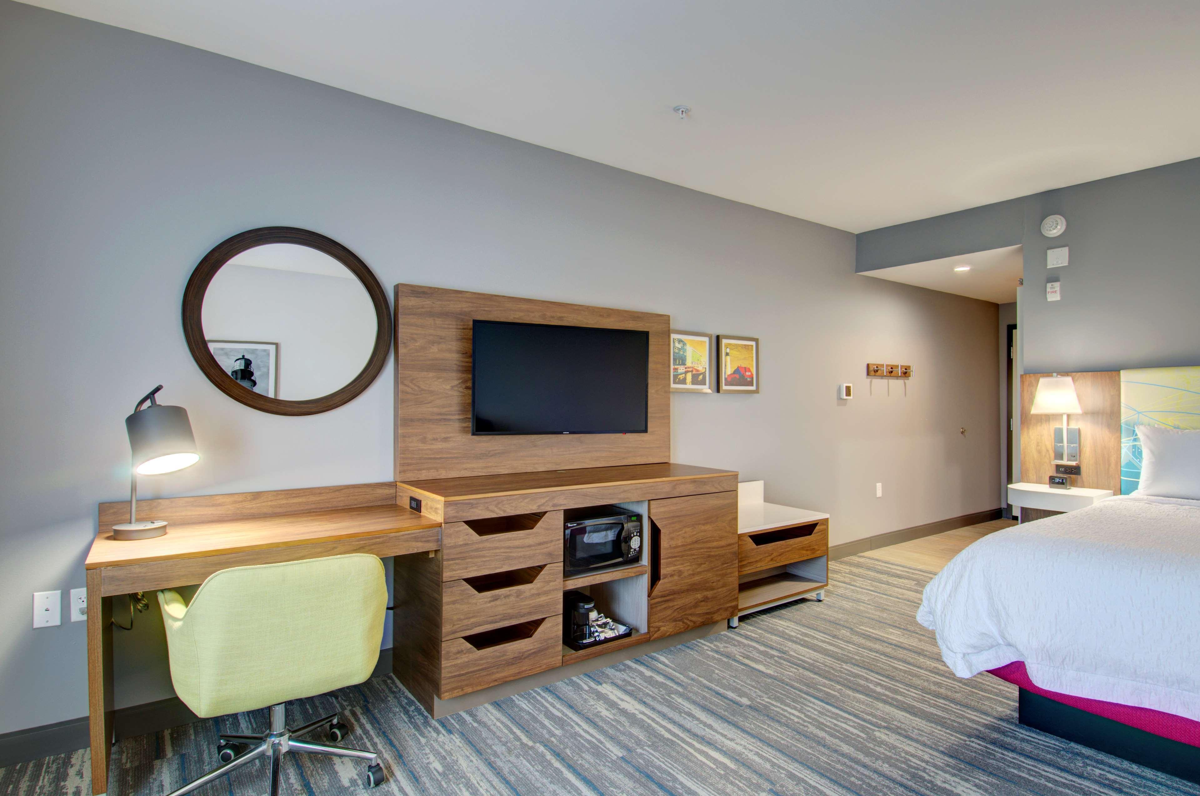 Hampton Inn & Suites Portland West Экстерьер фото