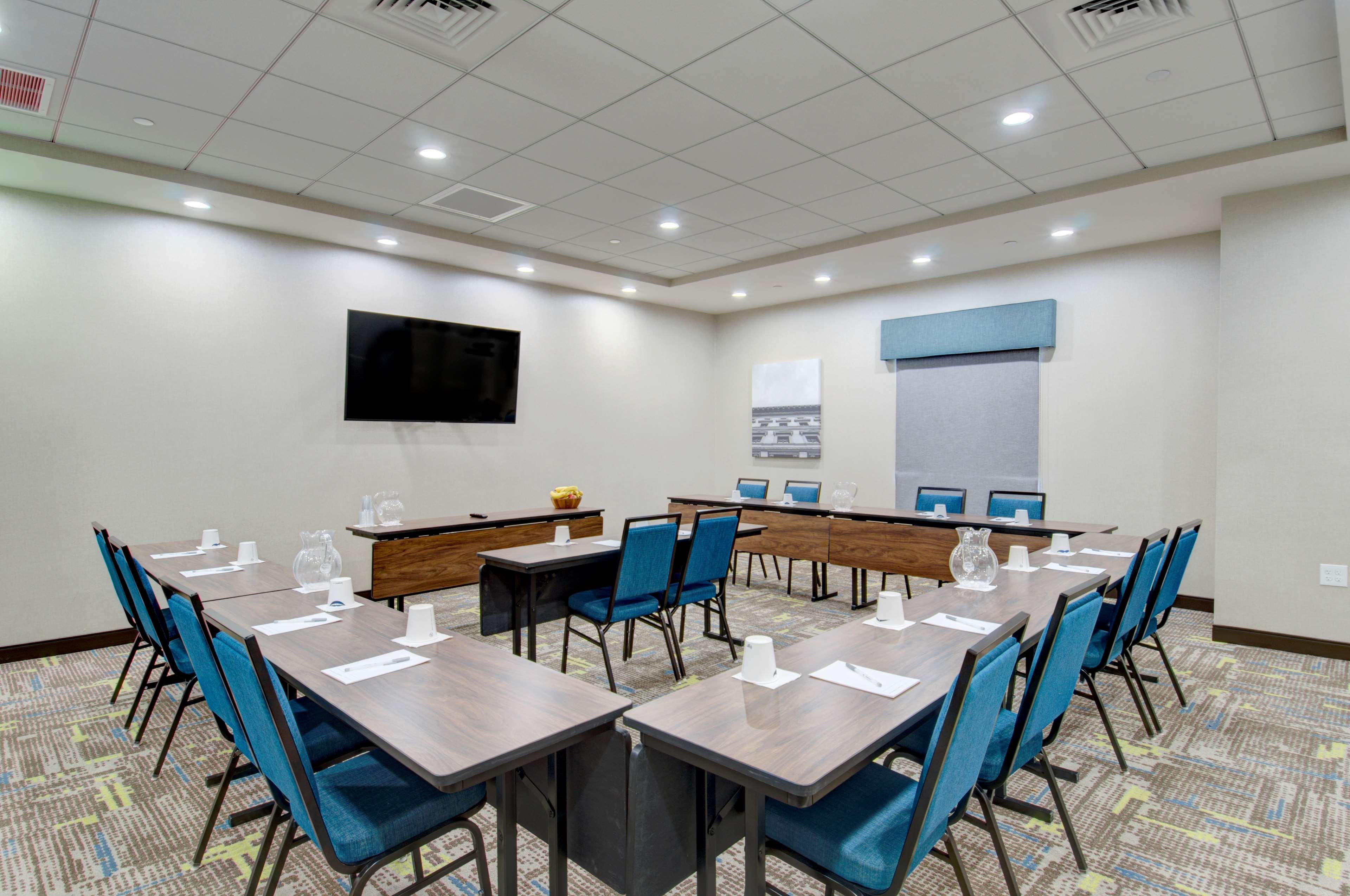 Hampton Inn & Suites Portland West Экстерьер фото