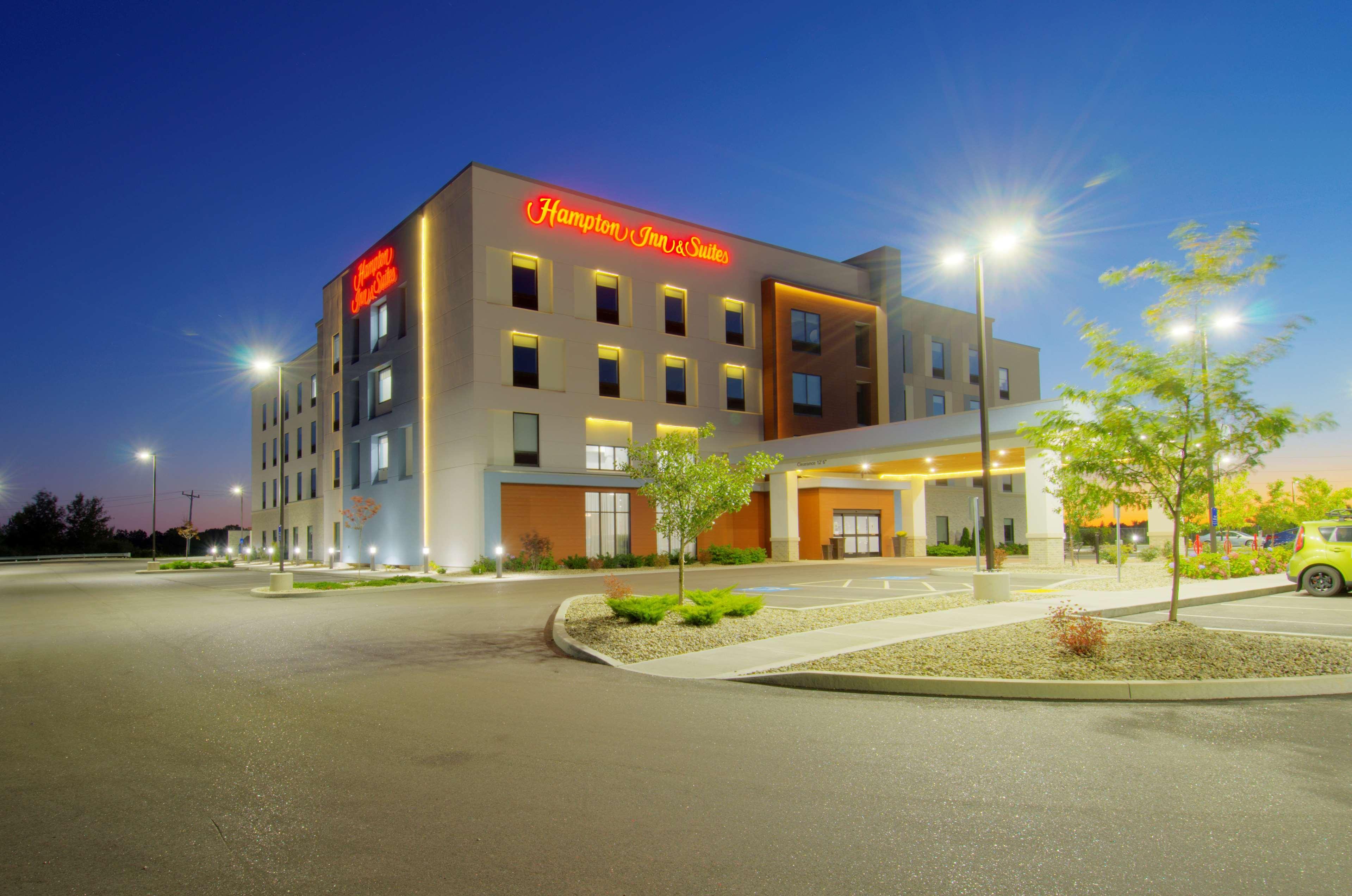 Hampton Inn & Suites Portland West Экстерьер фото