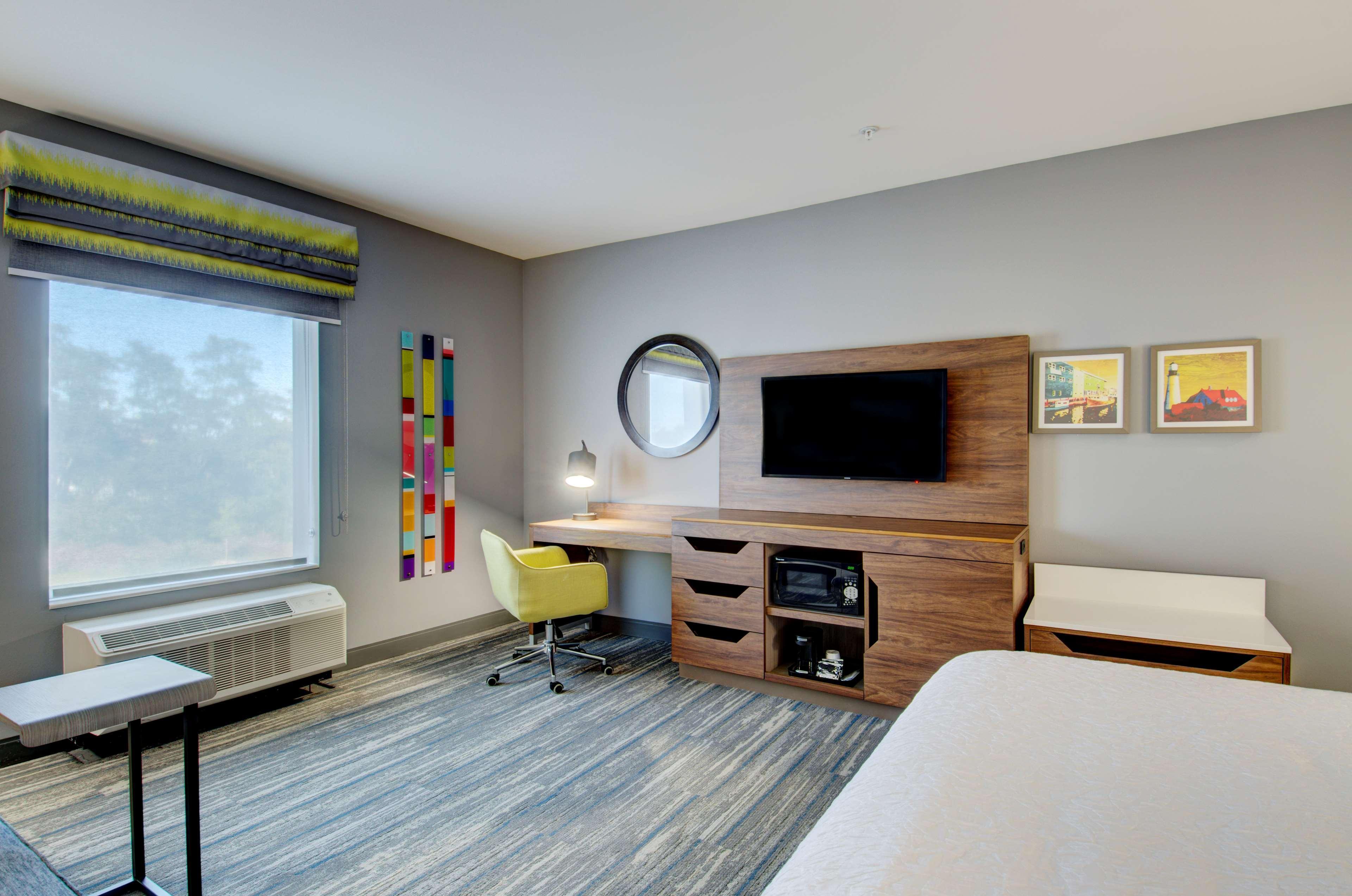 Hampton Inn & Suites Portland West Экстерьер фото