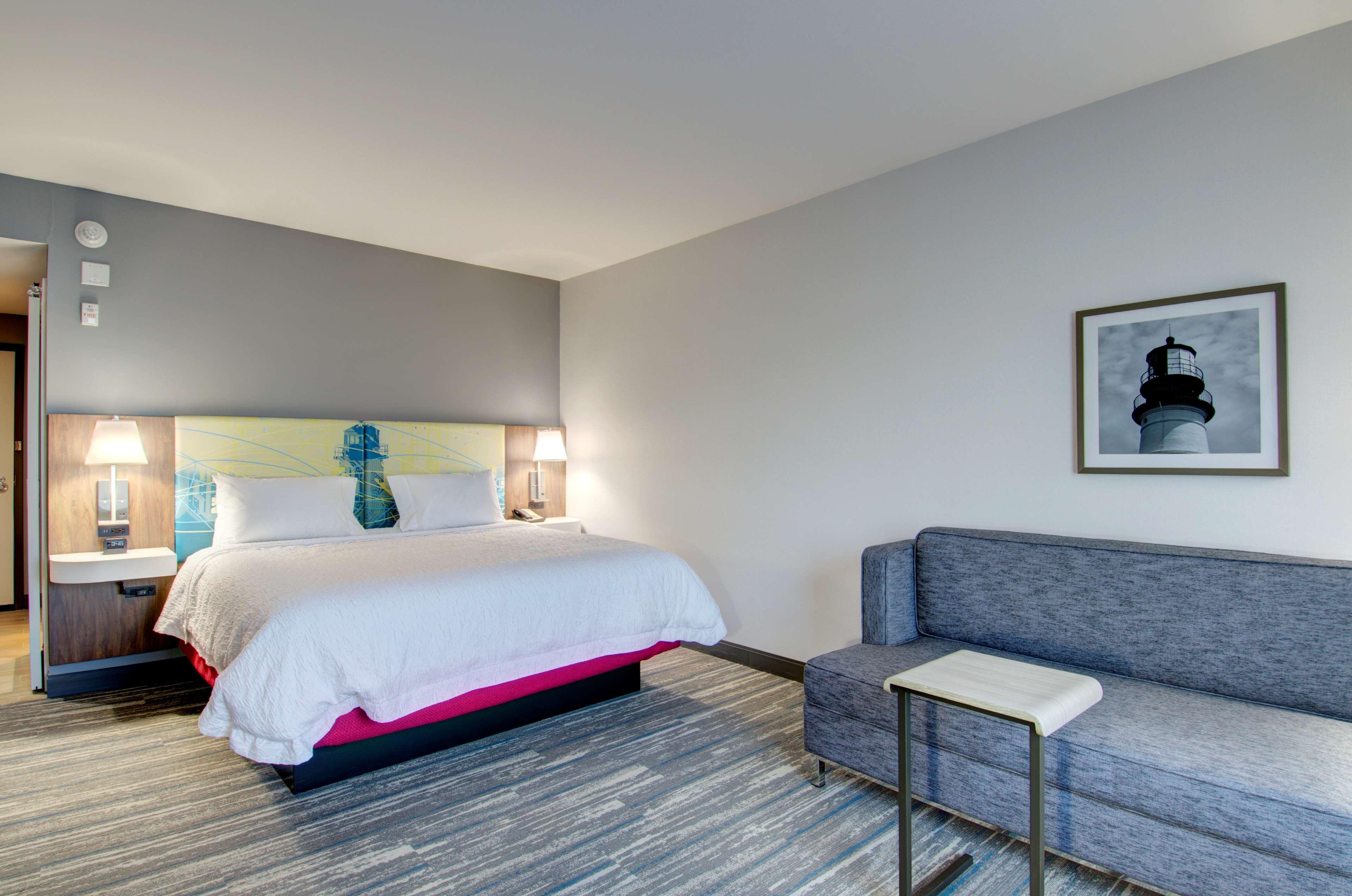 Hampton Inn & Suites Portland West Экстерьер фото