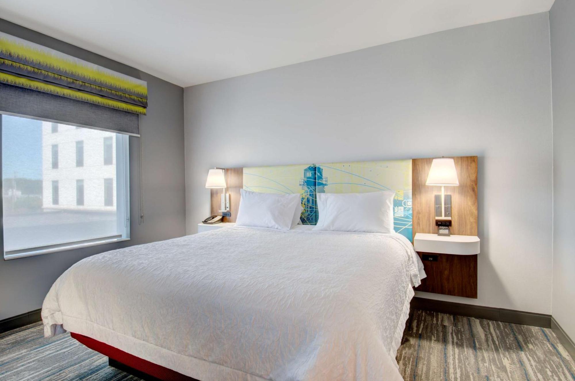 Hampton Inn & Suites Portland West Экстерьер фото